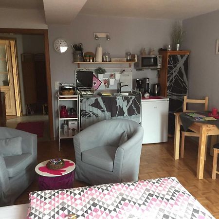 Appartement Im Alten Pfarrhaus Bad Zwesten Exterior foto